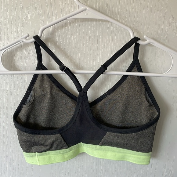 Nike Sports Bra - Picture 2 of 2